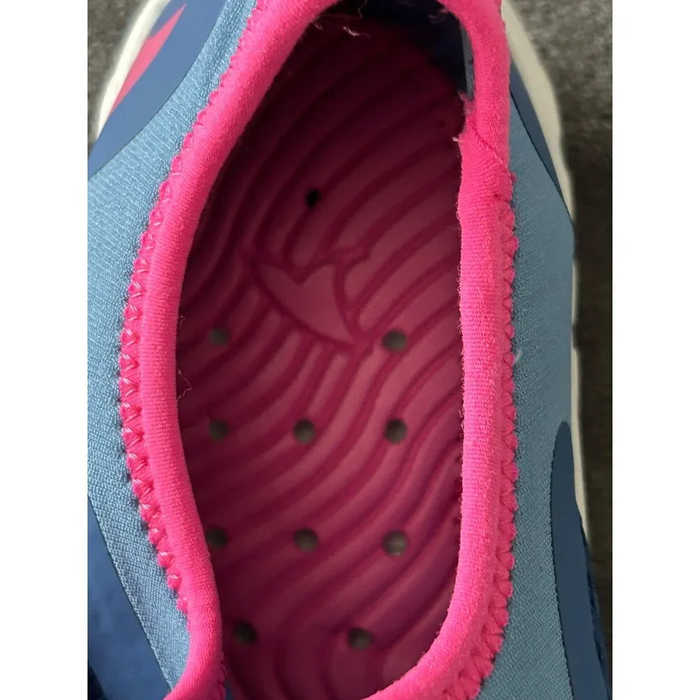 Girls Water Shoes Size 5 Rugged Shark Aqua Flo Kids Blue Pink Slip On New Light